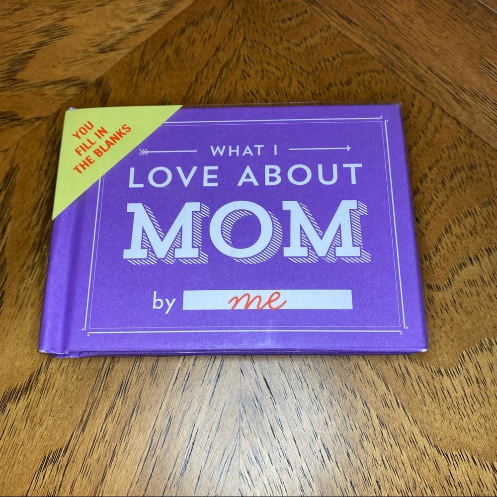 Customizable Gift Book for Mom